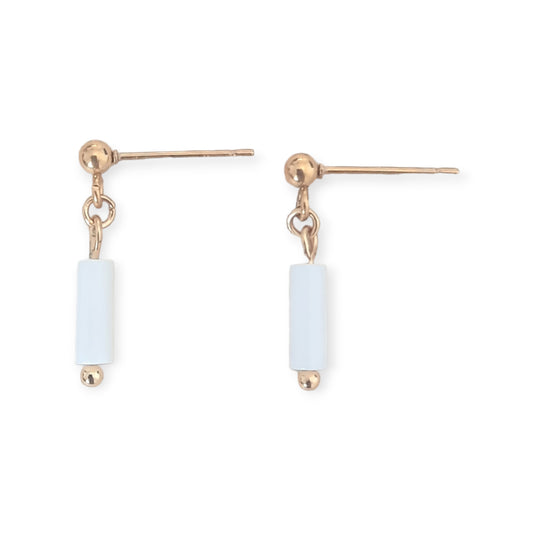 Uhani White coral