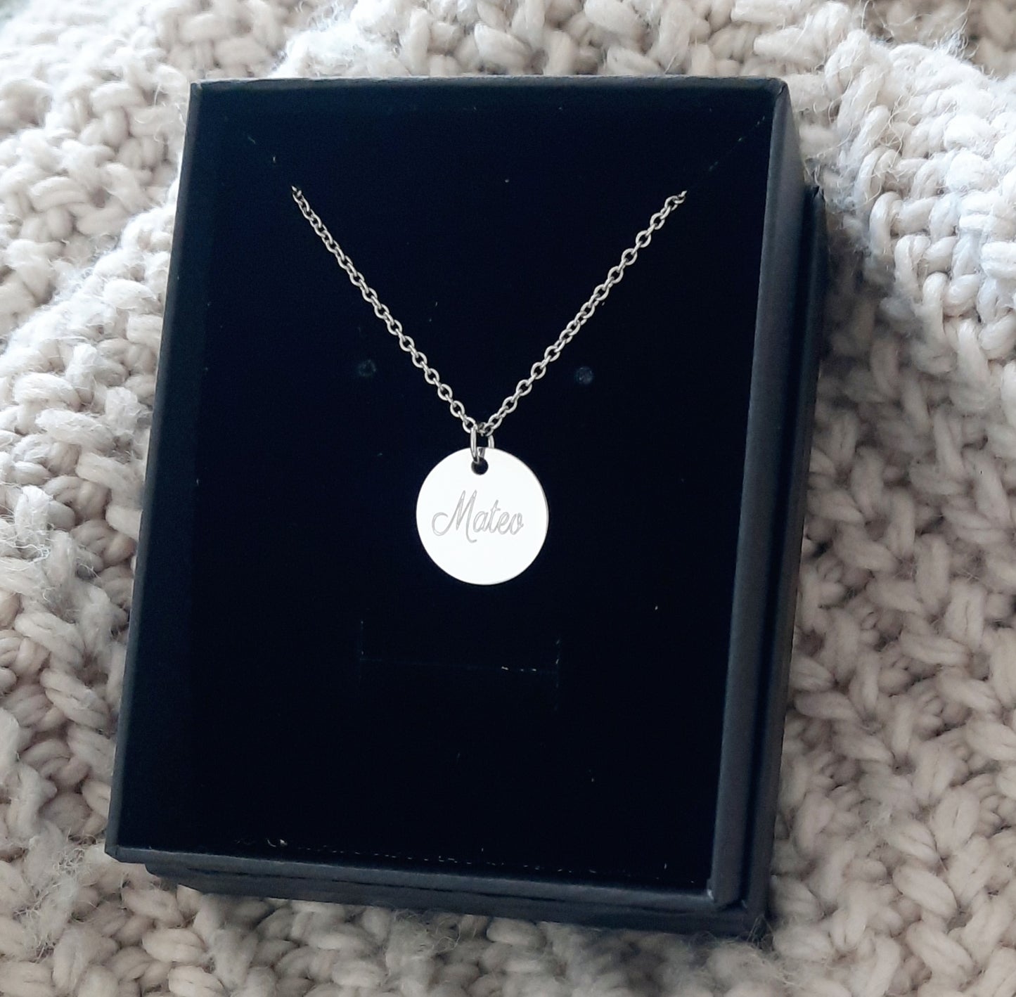 Verižica Medalion z imenom Sia